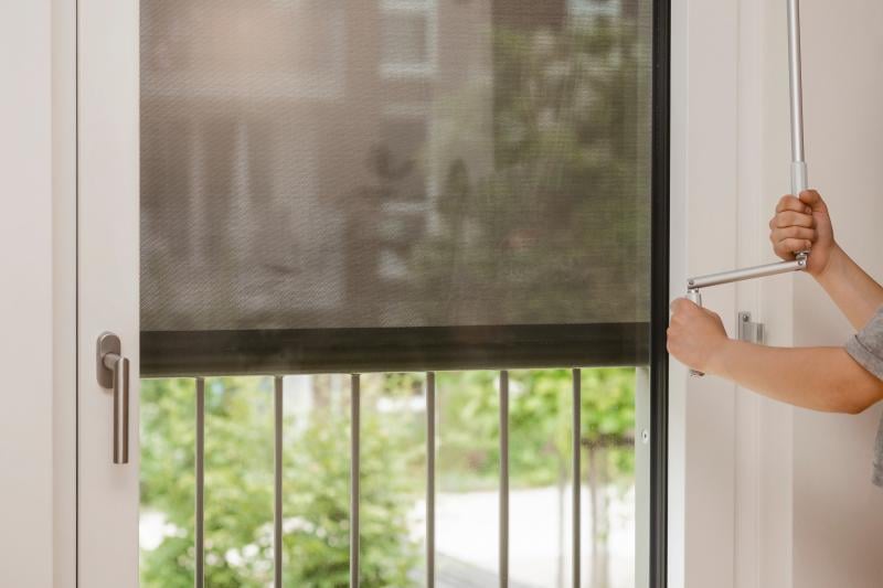 Quels critères considérer avant d'investir dans un store banne ?