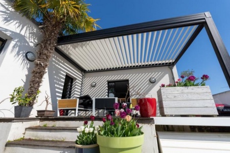 Quels sont les atouts d'une pergola en aluminium &agrave; Lentilly ?